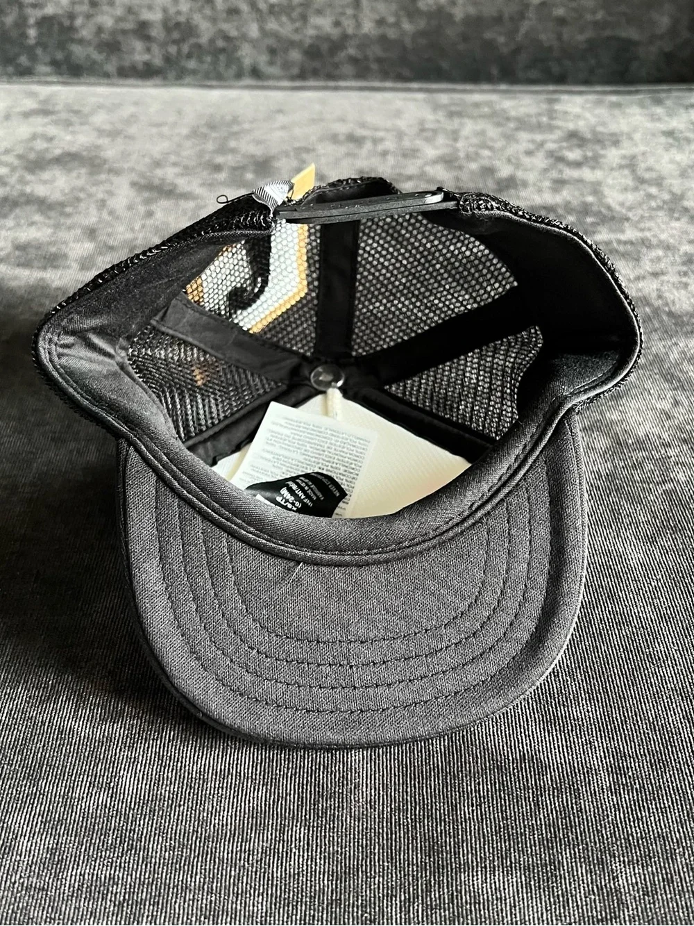 NWT The North Face Kids Trucker Hat Size XS (6-24 Months)